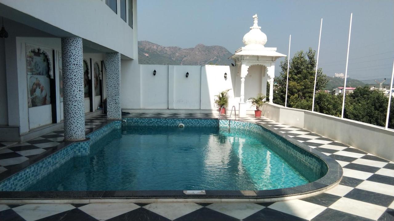 Regenta Central Mewargarh, Near Biological Park Udaipur Bagian luar foto